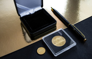 Pudełko na jedną monetę – NOBILE czarne, skórzane