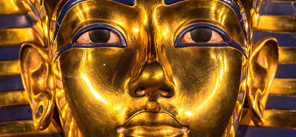 Gold mask